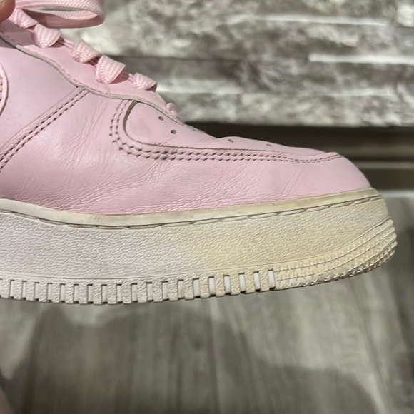 Nike Air Women's Pink Lace up Sneakers size 8 - Picture 9 of 11